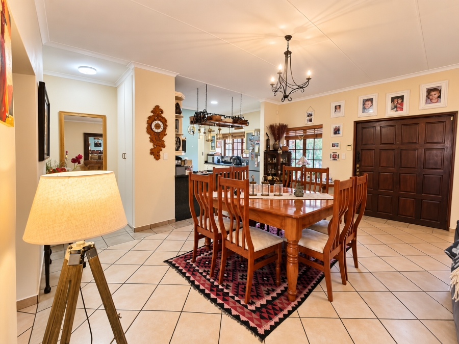 3 Bedroom Property for Sale in WestLake Country Safari Estate North West